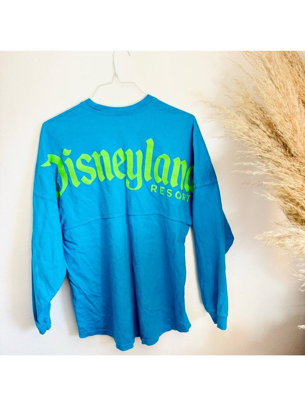 WALT DISNEY Disneyland Bright Blue Sparkle Spirit Jersey Long Sleeve Tee Shirt M